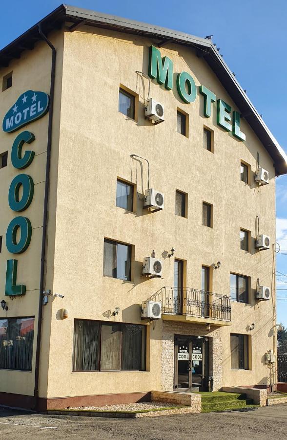 Motel Cool Barcanesti Exterior foto